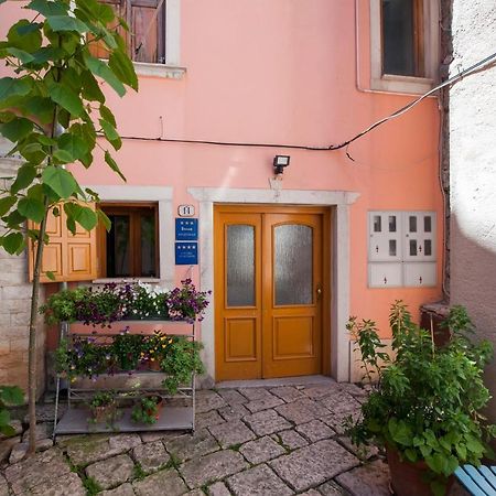 Guesthouse Ancient Stone Ровинь Экстерьер фото