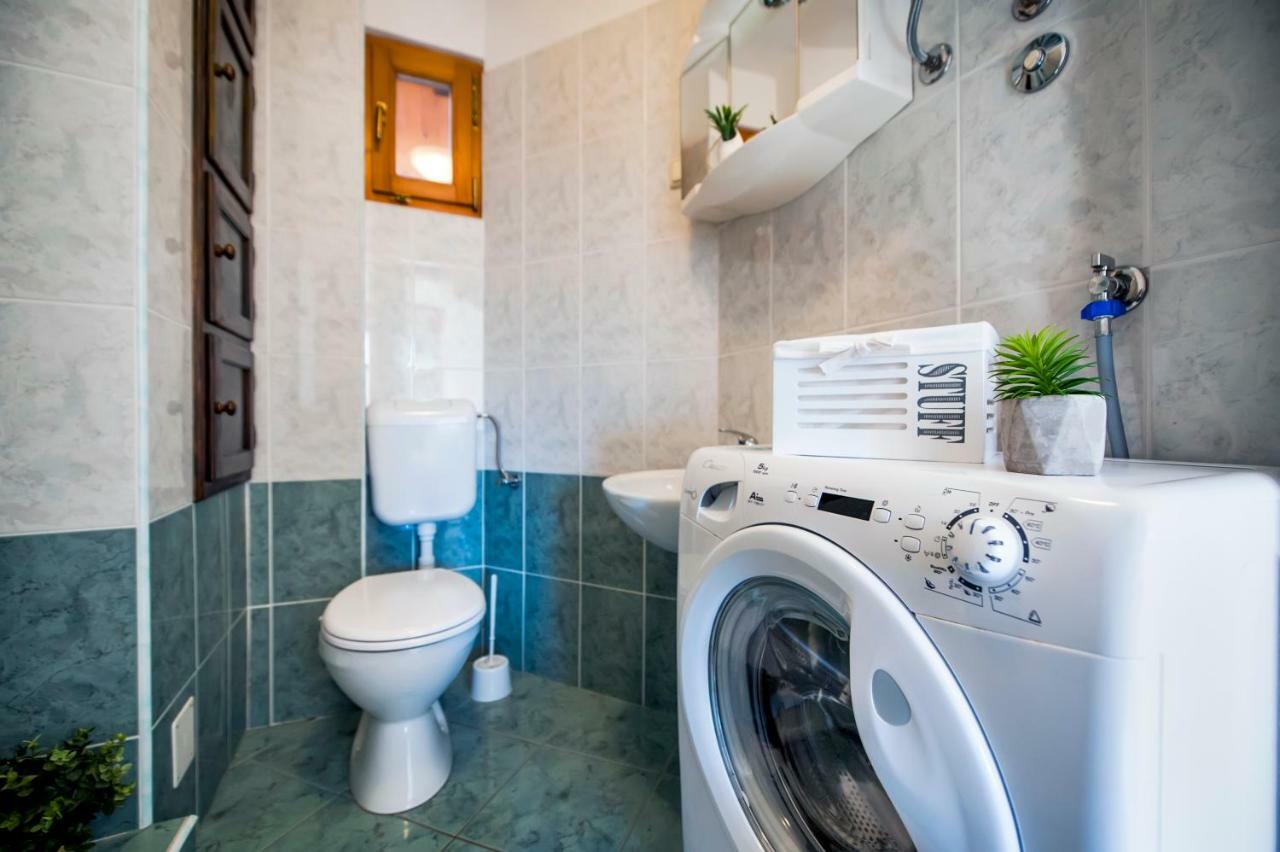 Guesthouse Ancient Stone Ровинь Экстерьер фото